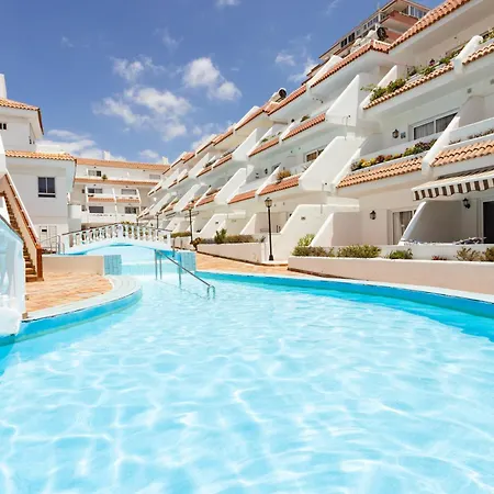 Home2book Radiant Apt, Pool & Terrace Americas 아파트