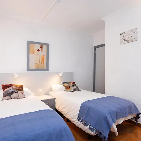 Home2book Radiant Apt, Pool & Terrace Americas