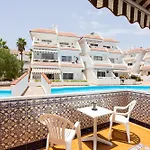 Home2book Radiant Apt, Pool & Terrace Americas *