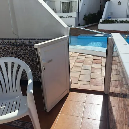Home2book Radiant Apt, Pool & Terrace Americas アパート アロナ